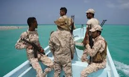 عبور السفن في باب المندب يحافظ على معدلاته الطبيعية